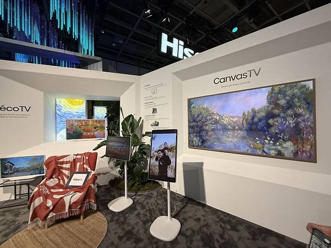하이센스가 현장에 배치한 캔버스 TV 제품. 사진=임수빈 기자