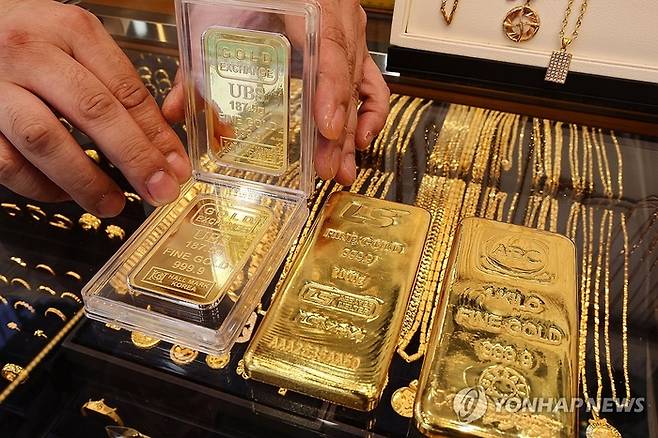 시중의 골드바. [사진 출처 = 연합뉴스]
