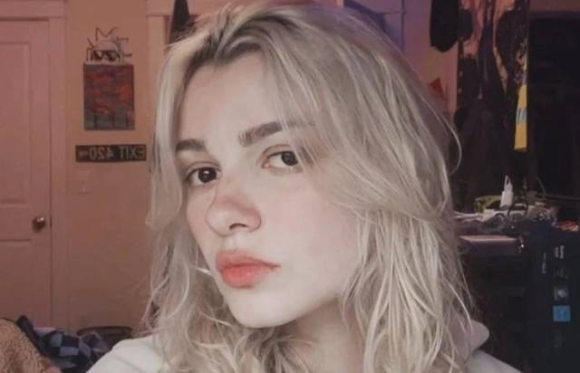 전철에서 피살당한 우크라이나 난민 이리나 자루츠카. SCMP 캡처