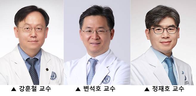 연세대 의대의 소아과학교실 강훈철 (왼쪽부터)교수, 안과학교실 변석호 교수, 외과학교실 정재호 교수 [연세의료원 제공]