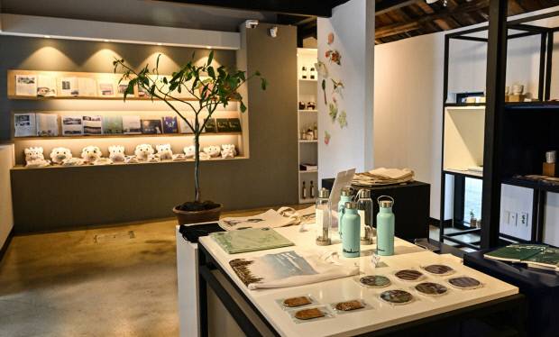 담양 해동문화예술촌 기념품숍. /최현배 기자