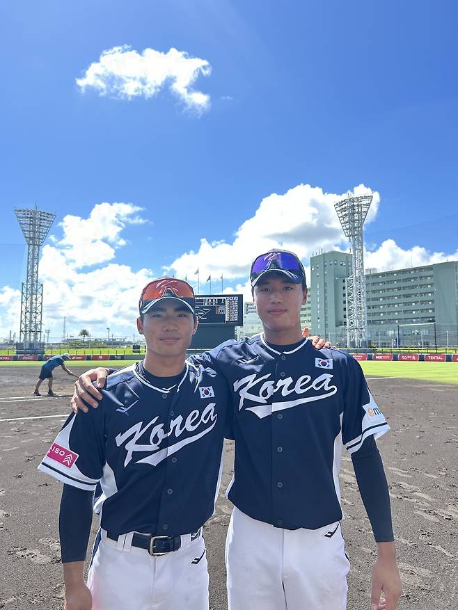 U18 야구대표팀 오재원(왼쪽)과 안지원. (대한야구소프트볼협회 제공)