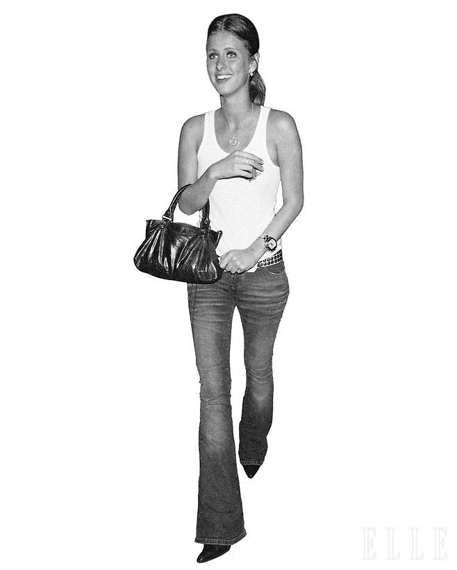 2004년 니키 힐튼과 르 시티 백.