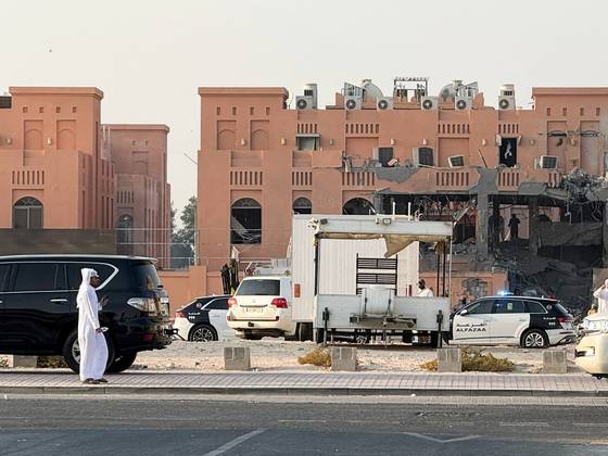 9일(현지시간) 이스라엘이 팔레스타인 무장정파 하마스의 고위 인사를 노리고 카타르 도하의 한 건물을 표적 공습했다. 사우디아라비아 매체 알아라비야는 “이스라엘과의 휴전협상을 위해 파견된 하마스 대표단이 표적이 된 것으로 보인다”고 전했다. 로이터=연합뉴스