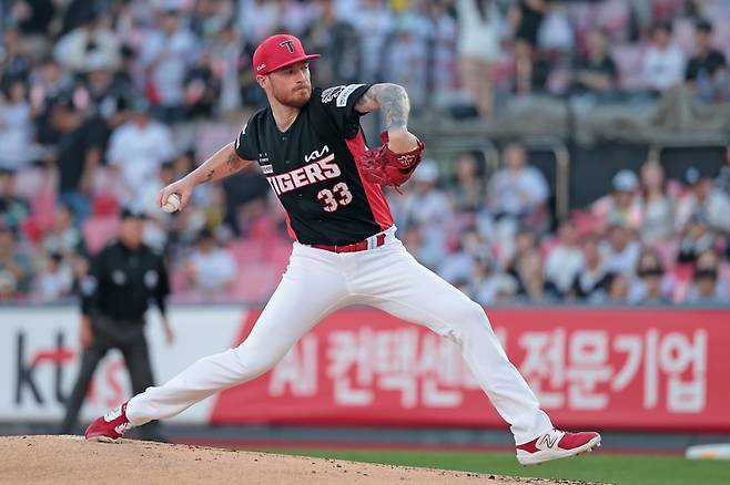 ▲ 투구하는 올러 [KIA타이거즈] 