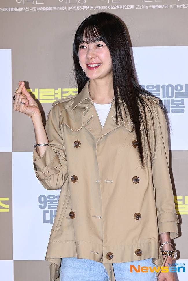 영화 ‘전력질주’ 레드카펫 행사에 참석한 이요원