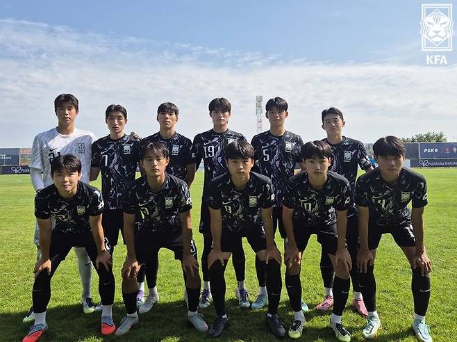 [서울=뉴시스]U-17 남자 축구대표팀. (사진=대한축구협회 제공)
