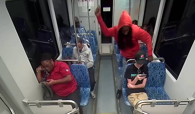 [유튜브 'MassLive' 캡처]