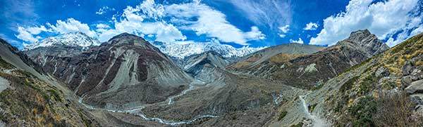샹그릴라로 향하는 길 같았던 안나푸르나 서킷 트레킹 전경을 파노라마로 담았다.
