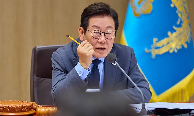 이재명 대통령이 지난 9일 서울 용산 대통령실 청사에서 열린 제41회 국무회의에서 발언을 하고 있다. 대통령실 제공