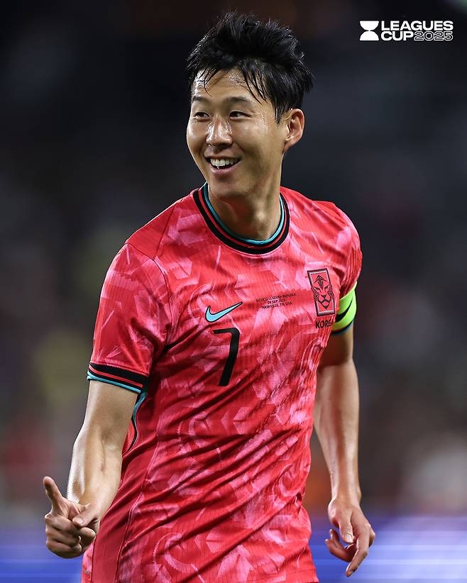 대한민국 축구대표팀 주장 손흥민이 10일 미국 테네시주 내슈빌의 지오디스파크에서 열린 멕시코와의 A매치 친선경기에서 동점골을 터뜨린 뒤 기뻐하고 있다. /사진=리그스컵 SNS 캡처