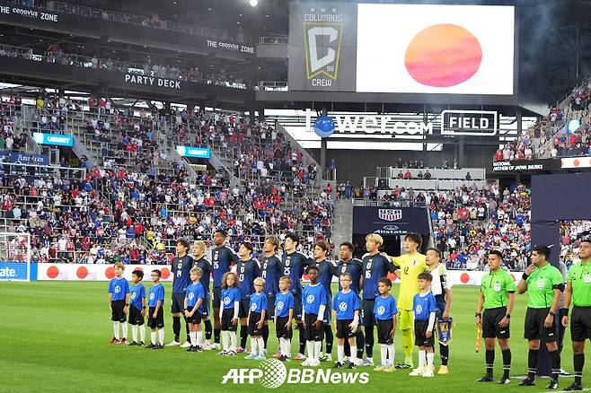 10일 미국 콜럼버스 로우어닷컴 필드에서 열린 미국과의 A매치 평가전을 앞둔 일본 축구대표팀 선수들. /AFPBBNews=뉴스1
