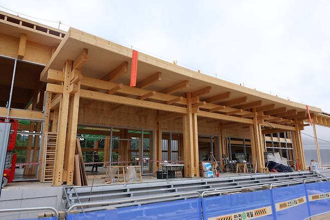 국립경주박물관에 건설 중인 APEC 정상회의 만찬장 [촬영 손대성]