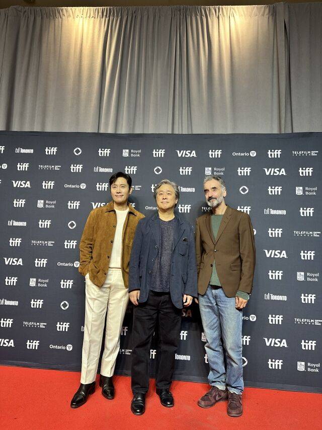 영화 '어쩔수가없다' 50회 토론토국제영화제/CJ ENM