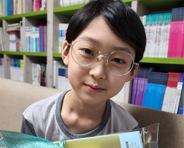 백강현 군이 2023년 10세의 나이에 서울과학고를 자퇴할 당시 모습. 백군 측은 그 배경에 학폭이 있었다고 주장했다. [백강현 인스타그램 캡처]