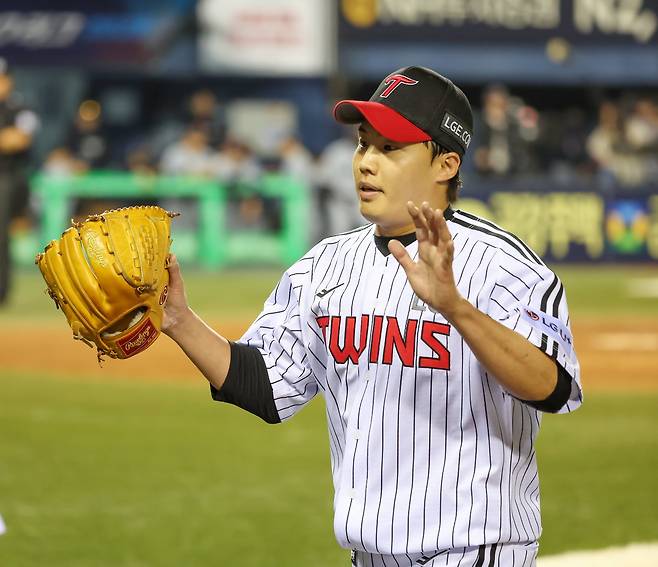 LG 임찬규는 투수조장이다. 그는 구단 진기록 달성에 힘을 보태준 동료 모두에게 감사 인사를 전했다. 사진제공｜LG 트윈스