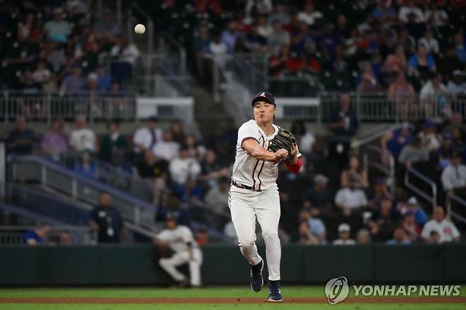 수비 펼치는 김하성 [AFP=연합뉴스]