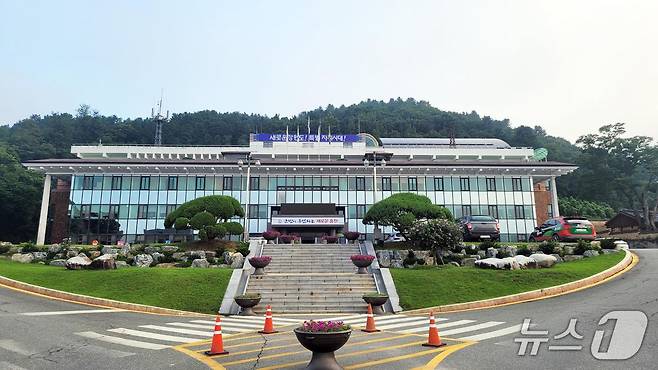 홍천군청 전경./뉴스1