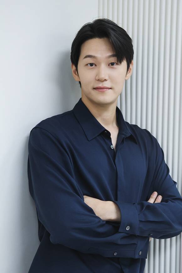 배우 이학주가 최근 서울 마포구 상암동 SM C&C 사옥에서 <더팩트>와 만나 JTBC 토일드라마 '에스콰이어: 변호사를 꿈꾸는 변호사들' 종영 인터뷰를 진행했다. /SM C&C