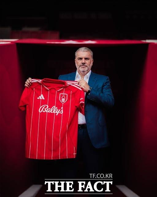 10일 노팅엄 포레스트의 사령탑에 오른 안지 포스테코글루 감독./노팅엄