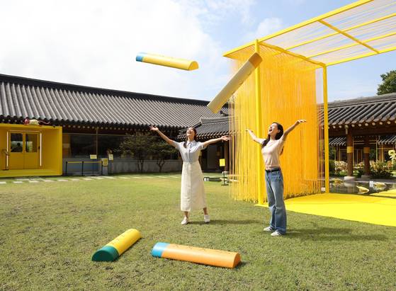 맥심가옥엔 한정판 커피뿐만 아니라 다양한 미니게임과 이벤트 등이 준비되어 있다. 사진 동서식품