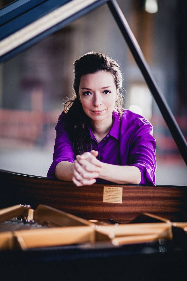 [서울=뉴시스]    Pianist Juliana Abeje Bar. (Photo = Provided by Mast Media ⓒmaxim Abrossimow) 2025.09.12. Photo@newsis.com *Resale and DB prohibited
