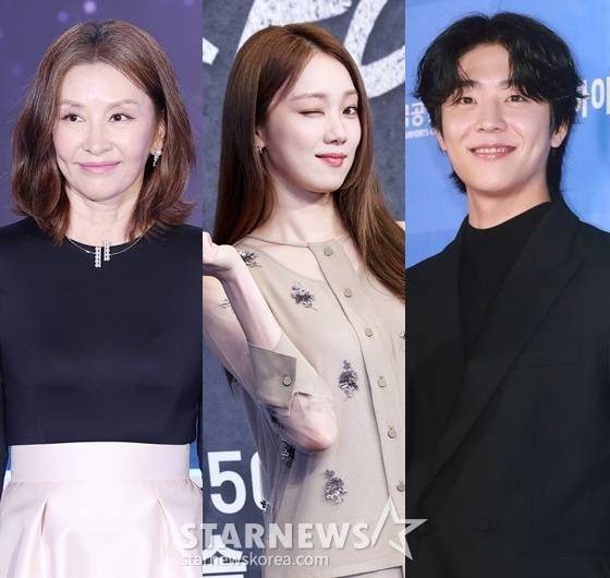 왼쪽부터 이미숙, 이성경, 채종협 /사진=스타뉴스