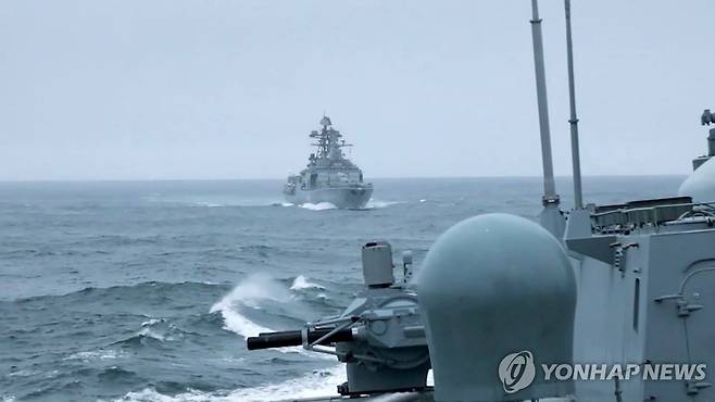 러시아 국방부가 공개한 자파드 2025 훈련 모습 [AFP 연합뉴스. 재판매 및 DB 금지]