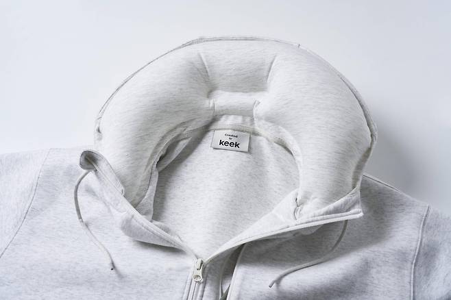 커버써먼 창업을 이끈 목베개와 의류의 결합 제품. 
커버써먼 제공