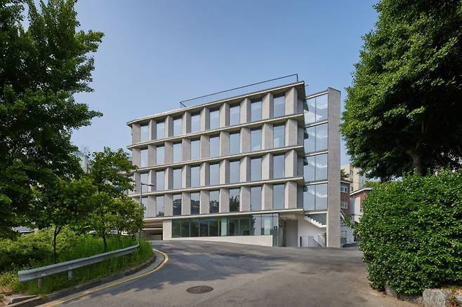 12.jpg 제니 1인 기획사 사옥 수준