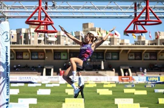 2024 파리 올림픽 근대5종 여자부문에서 동메달을 획득한 성승민의 장애물 경기 모습 [대한근대5종연맹 제공]