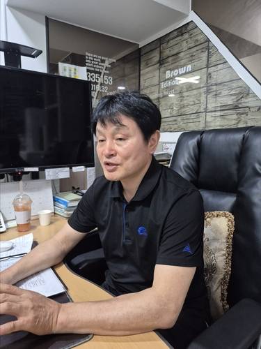 연합뉴스와 인터뷰 중인 유진수 대표 [윤근영 기자 촬영]