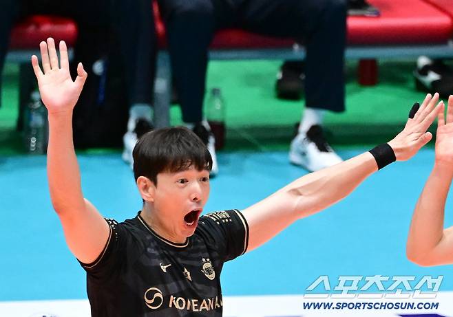 대한항공 한선수가 14일 우리카드전서 득점 후 기뻐하고 있다. 사진제공=KOVO