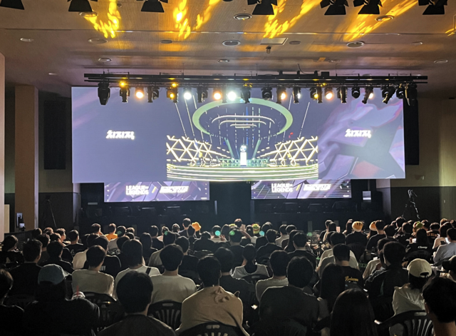 네이버 치지직이 EWC 단독 중계 기념으로 지난 7월 20일 진행한 ‘리그 오브 레전드’ 오프라인 뷰잉파티 현장. 네이버 제공