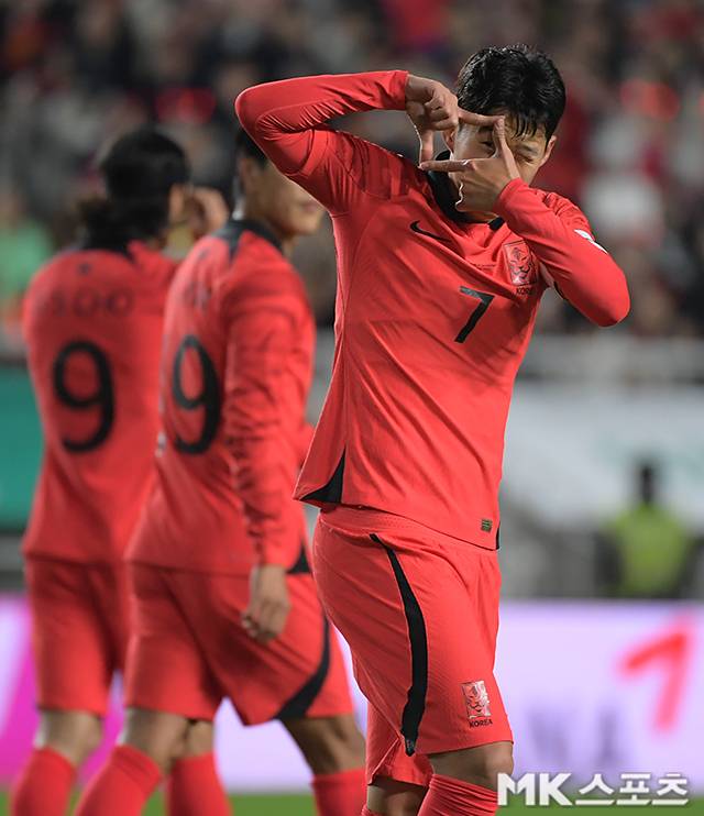 손흥민은 정말 ‘14억 대륙’ 중국의 유망주를 극찬했을까. 사진=천정환 기자