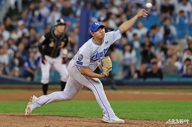 삼성 배찬승이 13일 대구삼성라이온즈파크에서 열린 KT와 홈경기 8회초 구원등판해 역투하고 있다.&nbsp;사진제공｜삼성 라이온즈