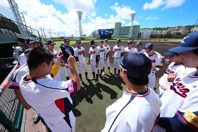 U-18대표팀은 14일 일본 오키나와현 나하 셀룰러 스타디움서 열린 대회 3·4위전(7이닝제) 대만과 맞대결서 2-3으로 패하며 대회를 4위로 마무리했다. 사진출처｜WBSC