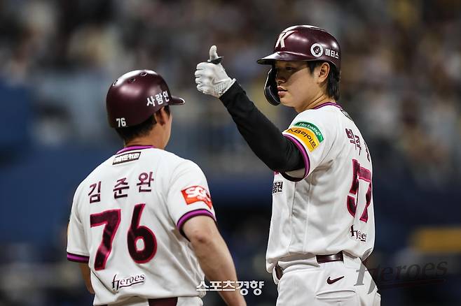 키움 박주홍(오른쪽). 키움 히어로즈 제공