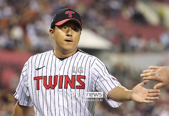 ▲ 13일 잠실 KIA전에서 불펜 테스트를 거쳤으나 정작 좌타자를 잡지 못한 송승기 ⓒ곽혜미 기자