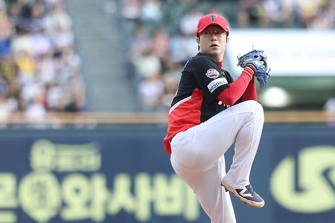 ▲ 2이닝 5실점으로 무너지며 기대에 부응하지 못한 양현종 ⓒKIA타이거즈
