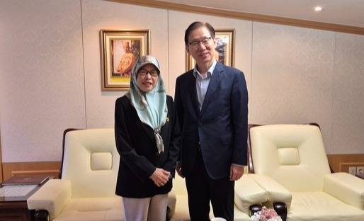 이정일 울산시 국제관계대사는 15일 펭에란 하자 누리야 유소프 주한 브루나이 대사관을 시작으로 칠레 대사관, 싱가포르 대사관을 방문 대사와 면담을 갖고 2025 아시아태평양경제협력체(APEC) 정상회의 회원국 대표단의 울산 주요 기업 및 기관 방문을 요청했다.