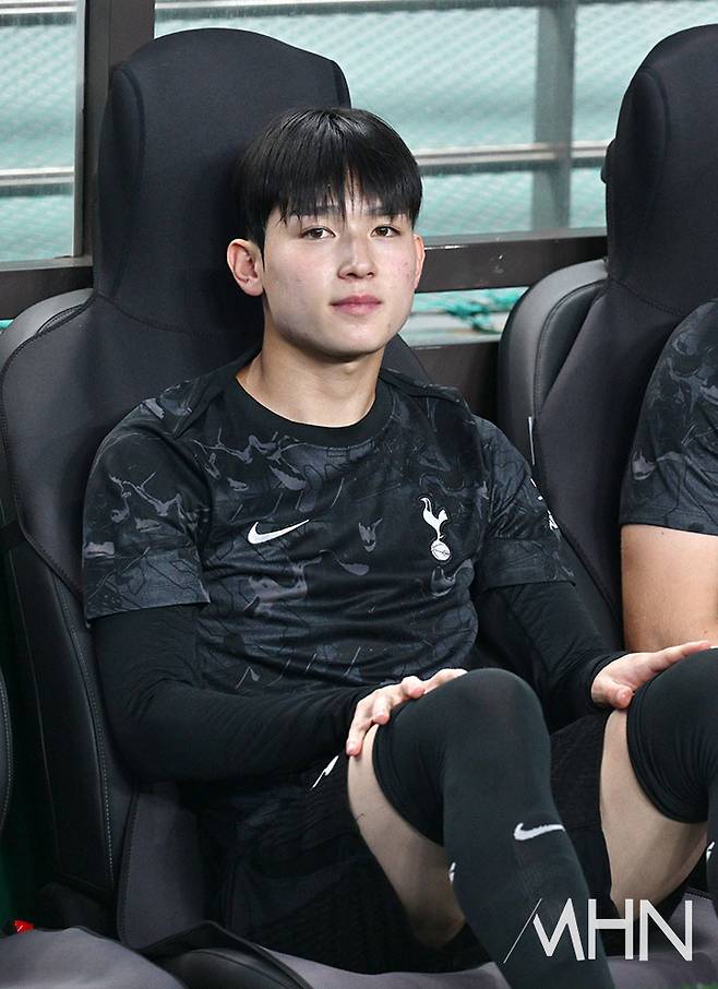쿠팡플레이 매치 당시 토트넘 소속으로 경기에 참여한 양민혁