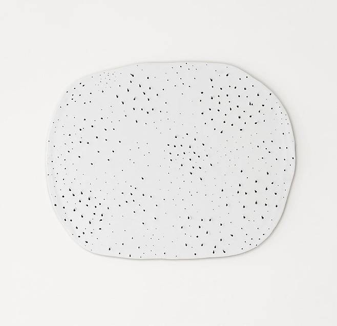 김수자의 ‘땅에 바느질하기: 보이지 않는 바늘, 보이지 않는 실’(2023). 선혜원 제공