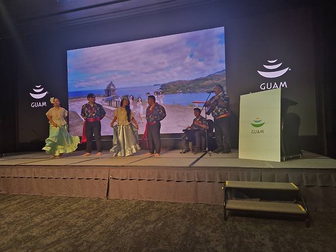 사진= 괌정부관광청 2025 로드쇼 문화 공연/ 박병창 기자