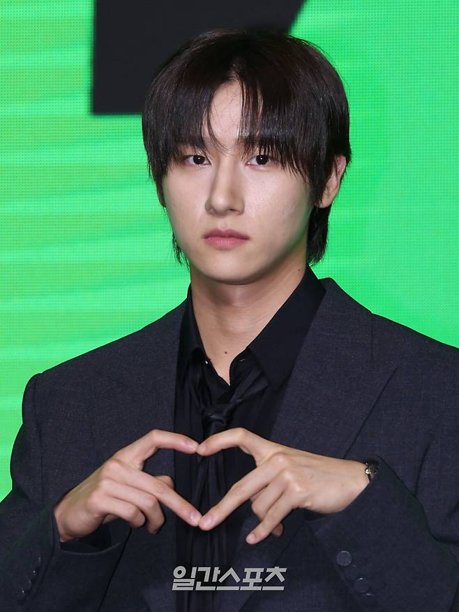 몬스타엑스 아이엠이 16일 오후 서울 영등포구 콘래드호텔에서 열린 데뷔 10주년 공연 개최 기념 기자간담회에 참석해 포토타임을 갖고 있다. '2025 몬스타엑스 커넥트 엑스(2025 MONSTA X CONNECT X)'는 모든 멤버들이 함께하는 완전체 10주년 공연으로, 공백 시간동안 지켜낸 정체성과 내공을 증명하며 몬스타엑스의 새로운 챕터를 여는 신호탄이 될 예정이다. 서병수 기자 qudtn@edaily.co.kr /2025.07.16/