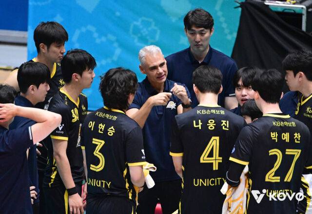 KB손해보험 작전타임./KOVO