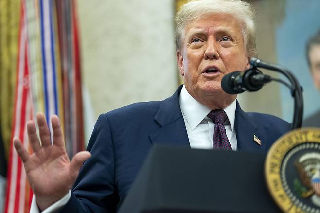 도널드 트럼프 미국 대통령이 6일(현지시간) 워싱턴DC 백악관 집무실에서 연설을 하고 있다. [UPI]