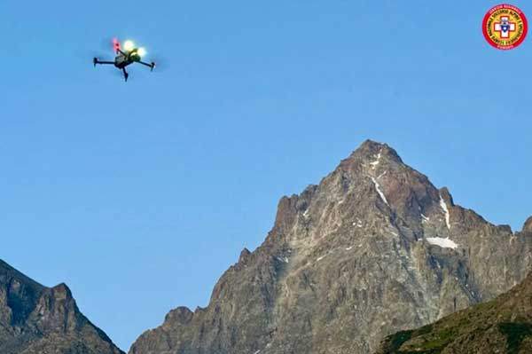 몬테비소에서 촬영에 나선 드론. 사진 이탈리아산악동굴구조부대