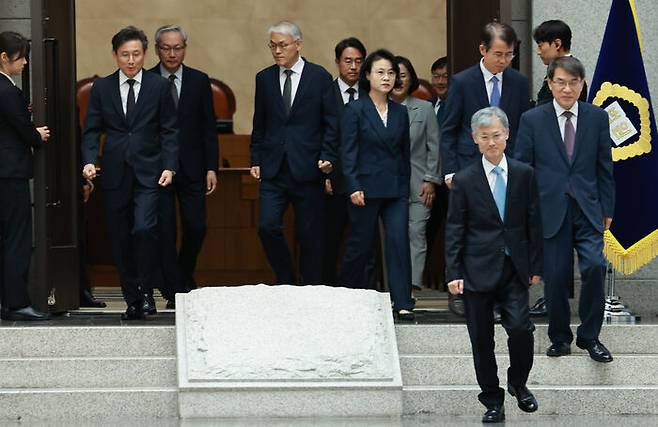 조희대 대법원장과 대법관들 (지난 12일 법원의 날 기념식, 맨 아래 인물이 대법원장)