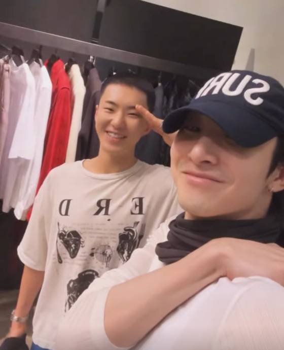 세븐틴 호시(왼쪽), 배우 이수혁 /사진=이수혁 SNS